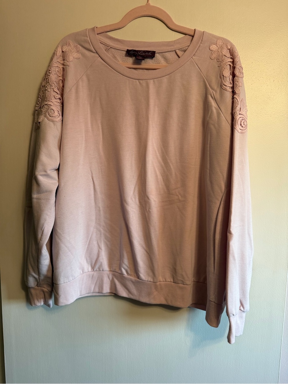 Gloria Vanderbilt Blush Pink Floral-Appliqué Sweatshirt